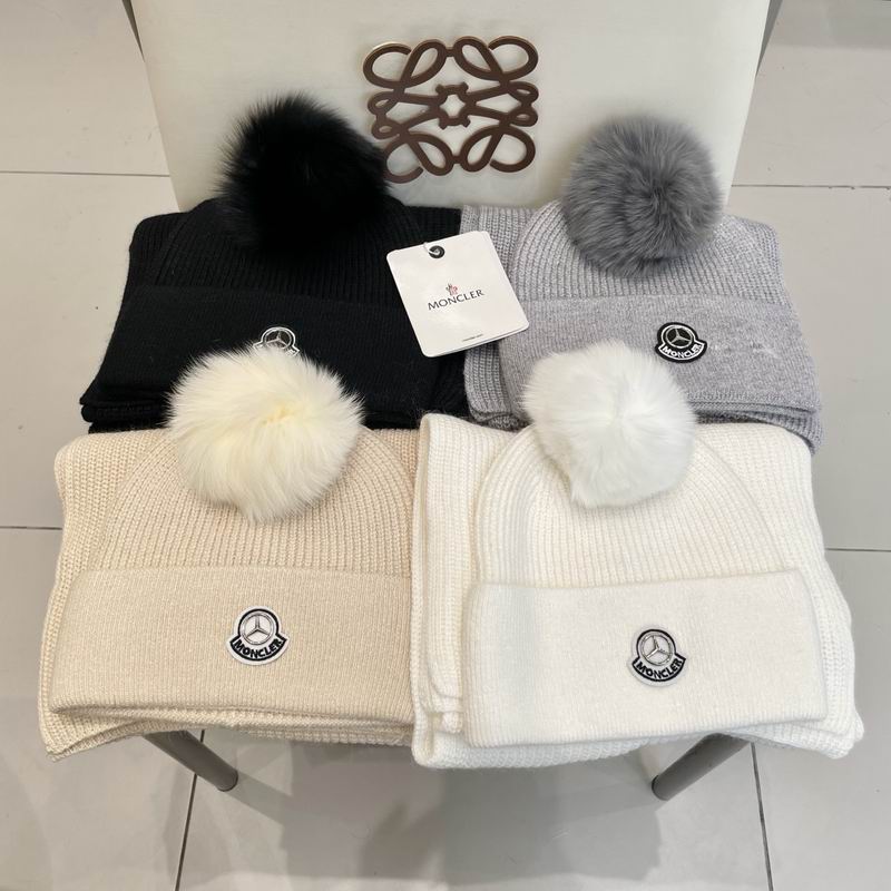 Moncler Scarf hat (542)