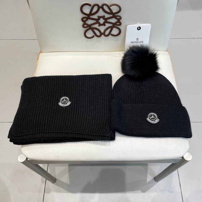 Moncler Scarf hat (546)