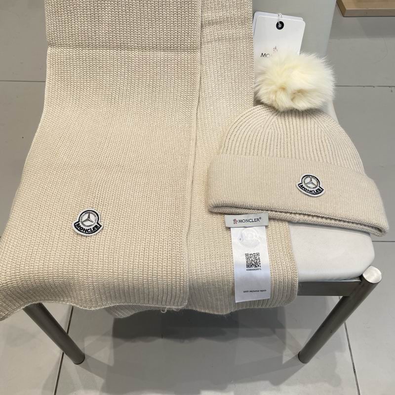 Moncler Scarf hat (547)