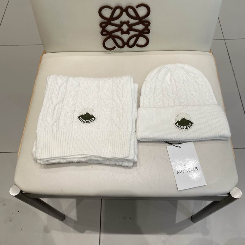 Moncler Scarf hat (55)