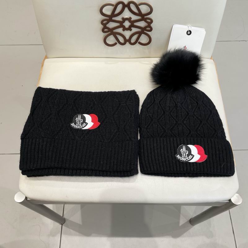Moncler Scarf hat (628)