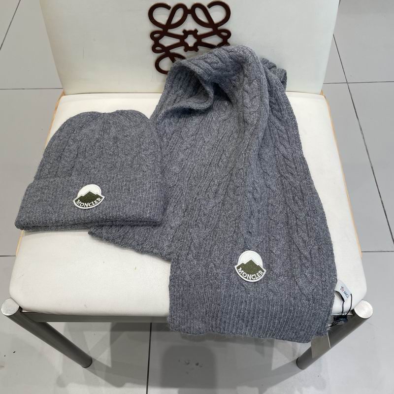 Moncler Scarf hat (63)