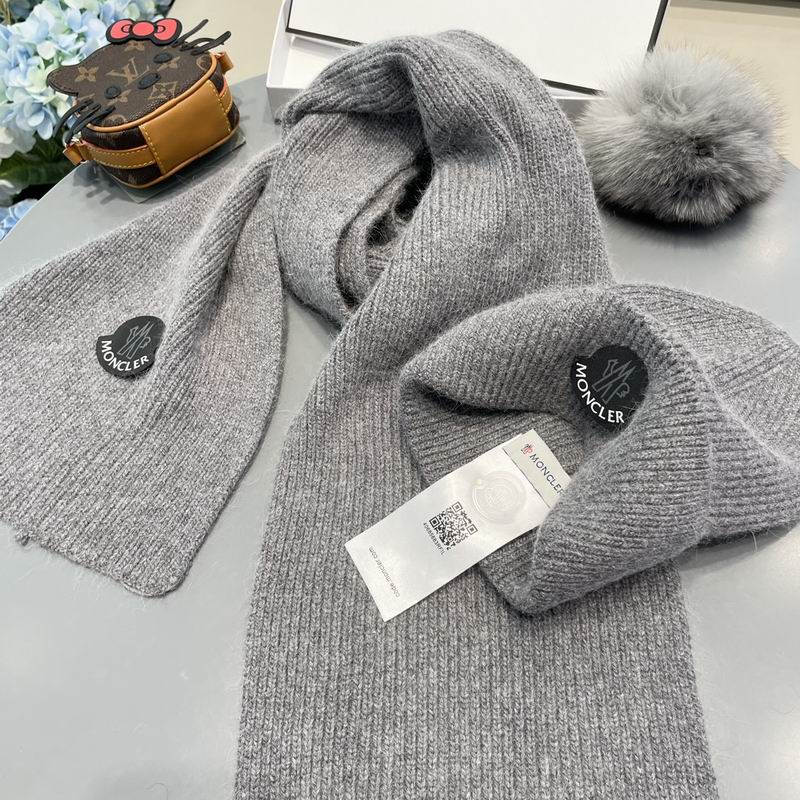 Moncler Scarf hat (76)