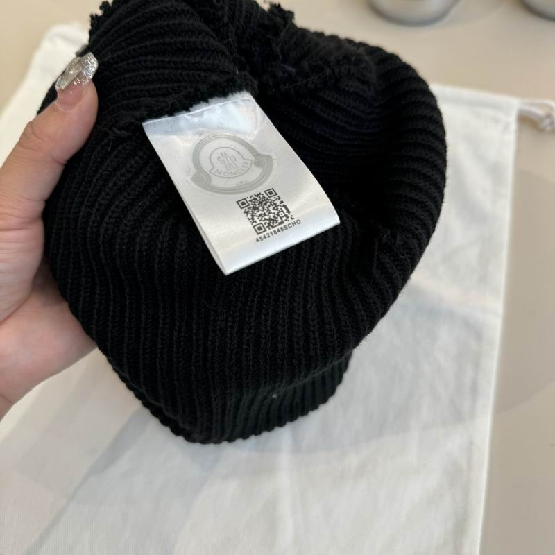 Moncler hat (1023)