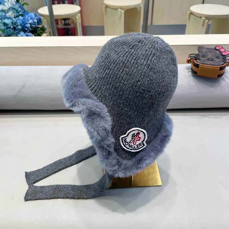 Moncler hat (1493)