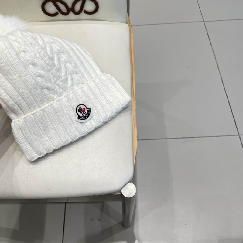 Moncler hat (156)