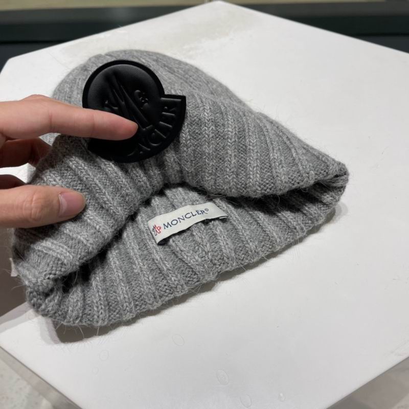 Moncler hat (660)