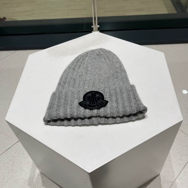 Moncler hat (663)
