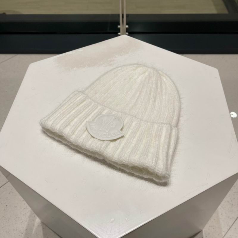 Moncler hat (670)