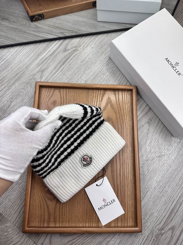 Moncler hat dx (1041)