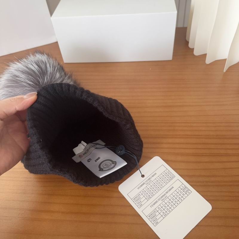 Moncler hat dx (1661)