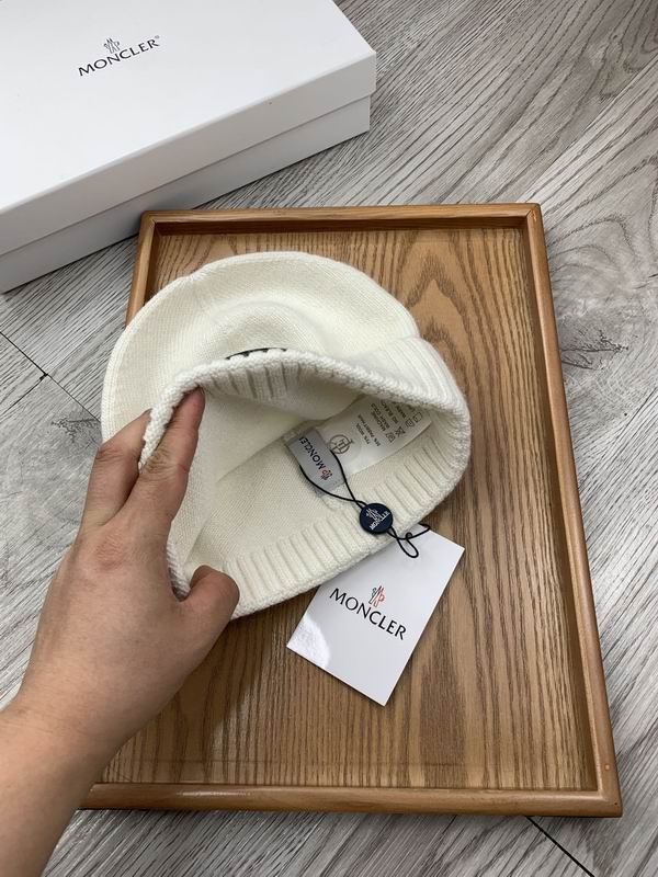 Moncler hat dx (670)