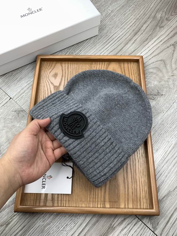 Moncler hat dx (690)