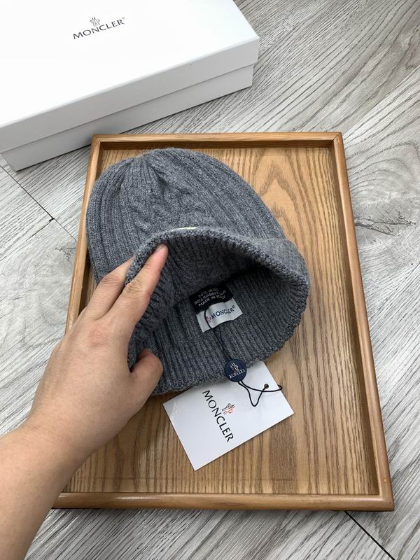 Moncler hat dx (733)