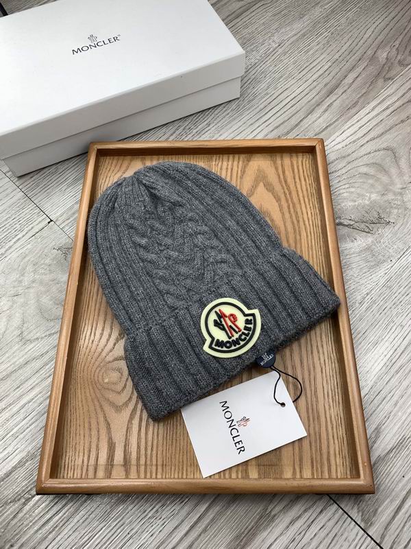 Moncler hat dx (737)