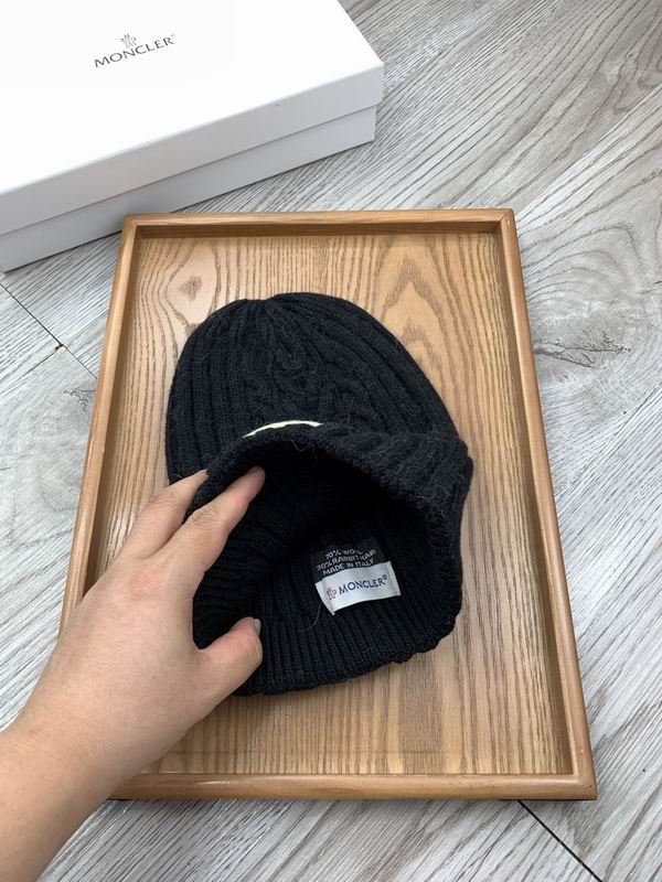 Moncler hat dx (742)