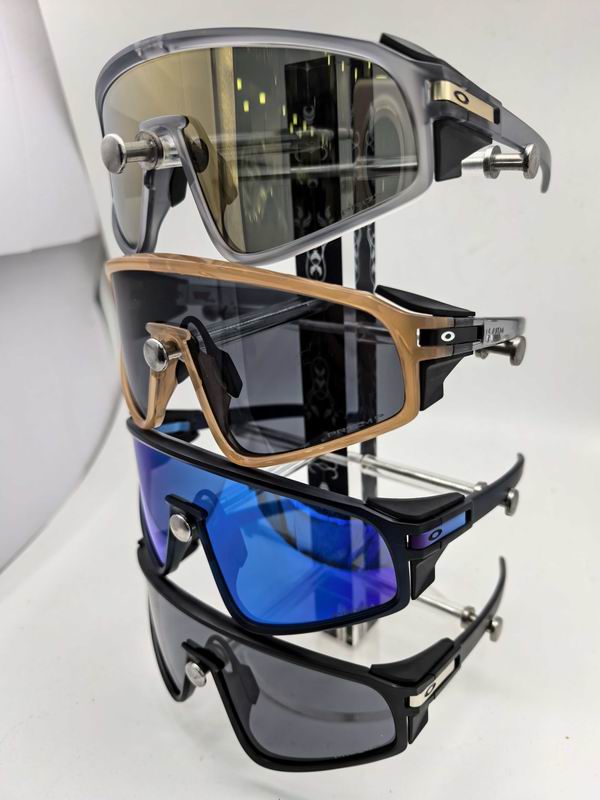Oakley 0929 b02