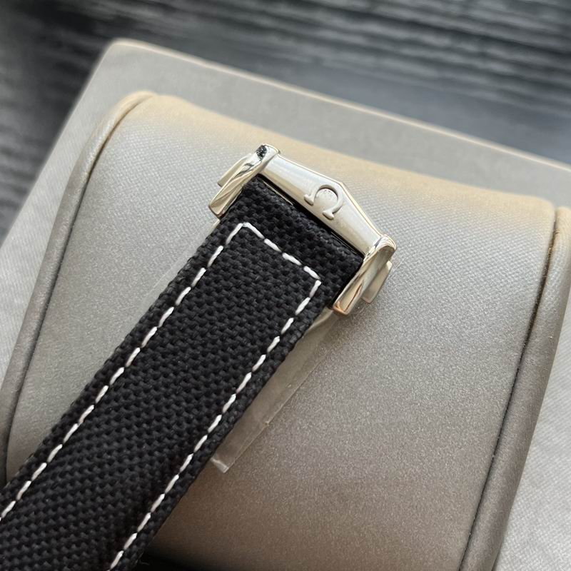 Omeaga watch 57-Speedmaster (1)