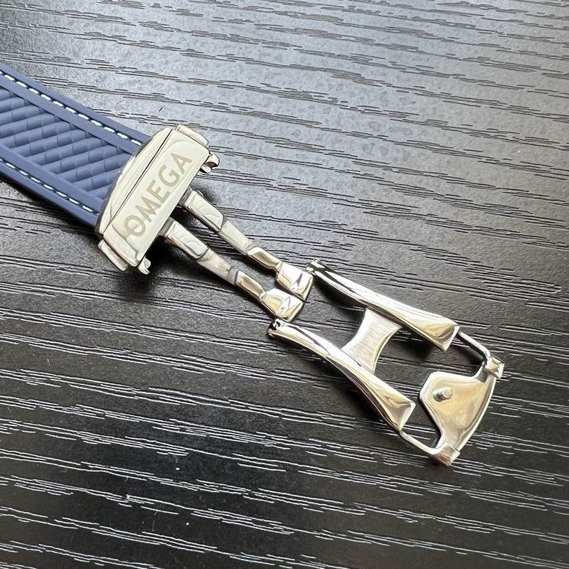 Omega 41mm 37-Aqua Terra (1)