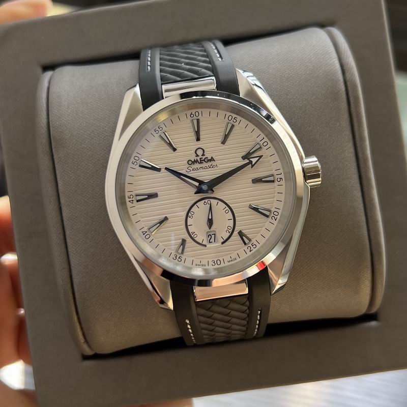 Omega 41mm 44-Aqua Terra (6)