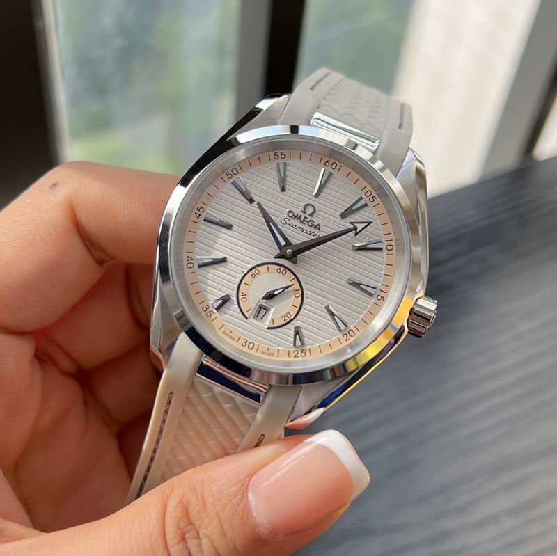 Omega 41mm 45-Aqua Terra (4)