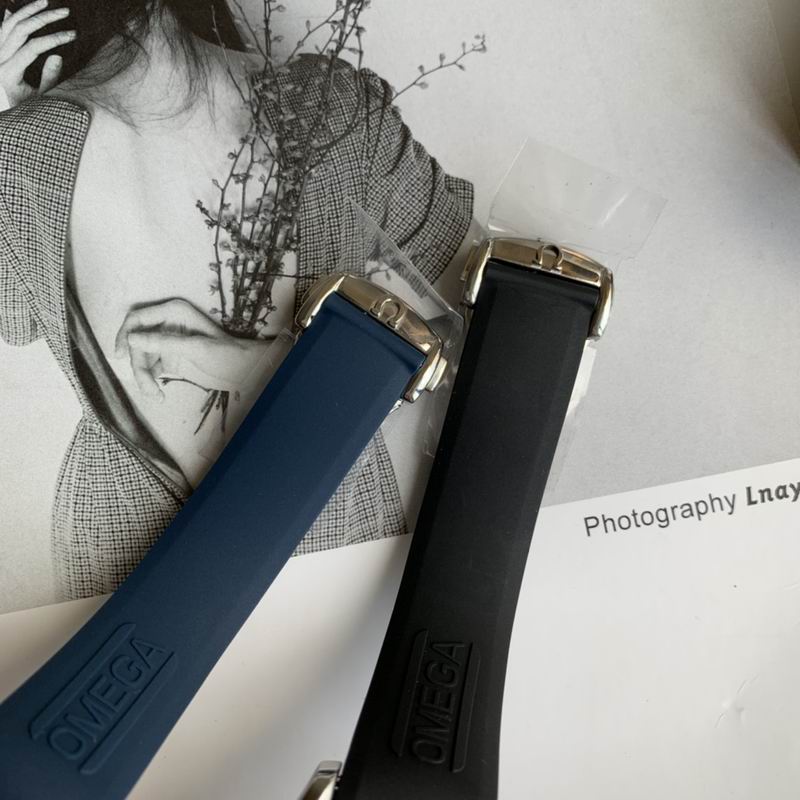 Omega 42mm 10-Seamaster (1)