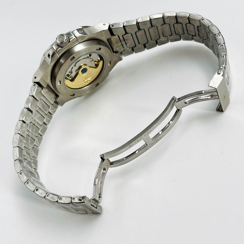 Patek Philippe 40mm 01 (1)