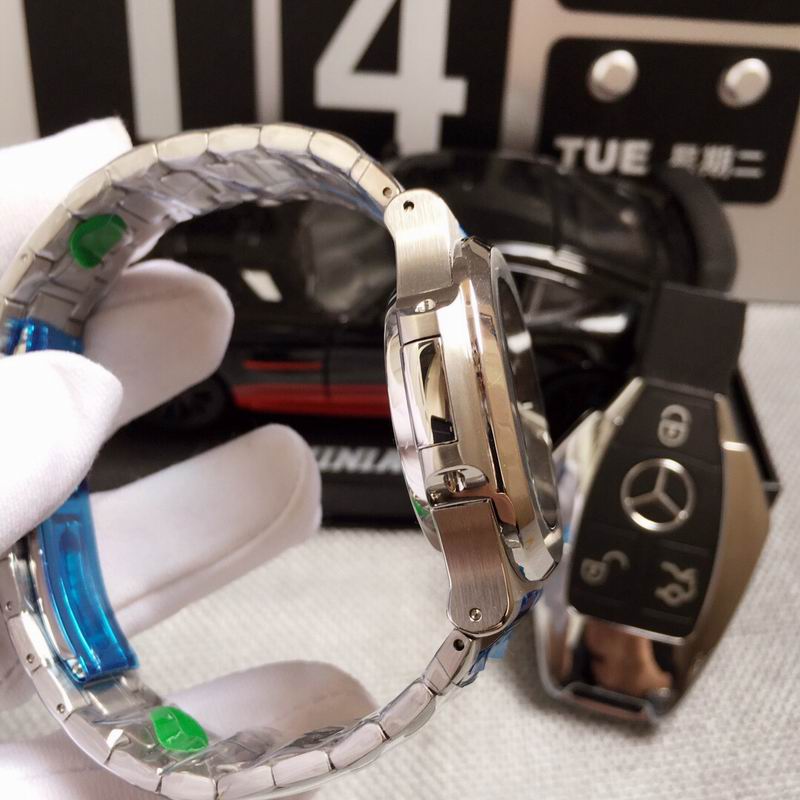 Patek Philippe 42mm 08 (1)