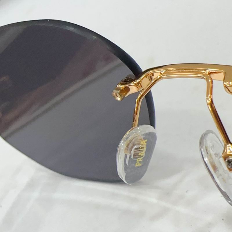 Prada 8GSL28255 62 18 145 G08