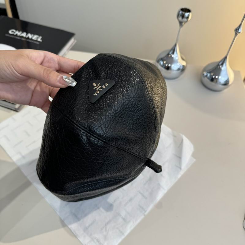 Prada Beret (175)