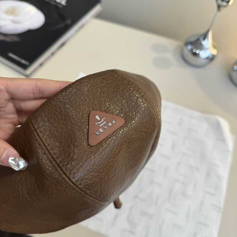 Prada Beret (188)