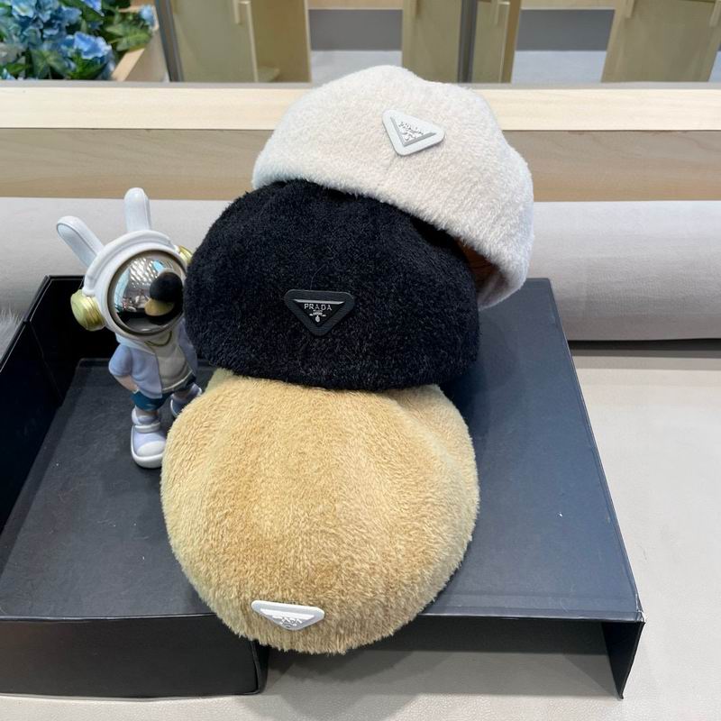 Prada Beret (23)