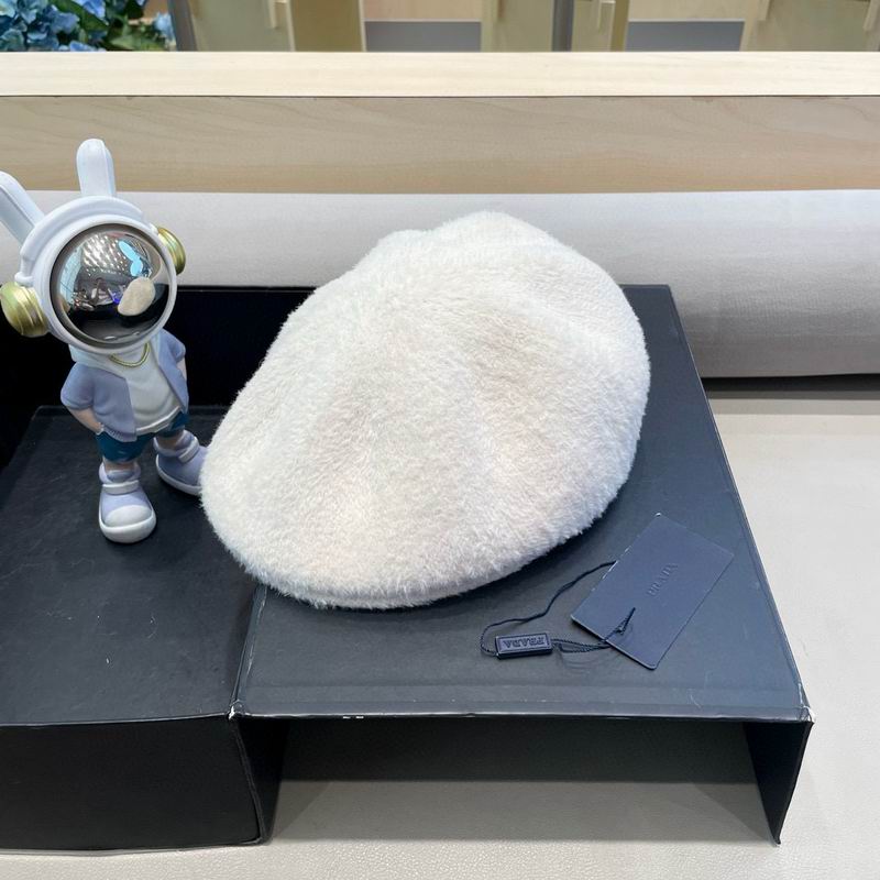 Prada Beret (25)