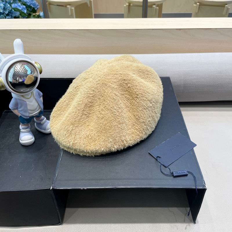 Prada Beret (33)