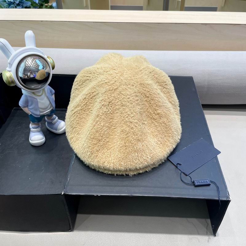 Prada Beret (34)