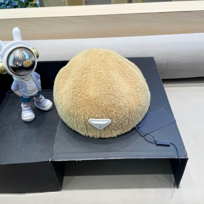Prada Beret (35)