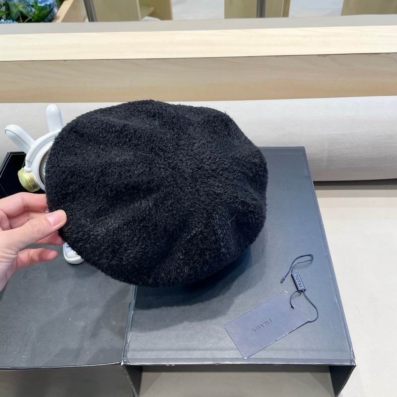 Prada Beret (38)