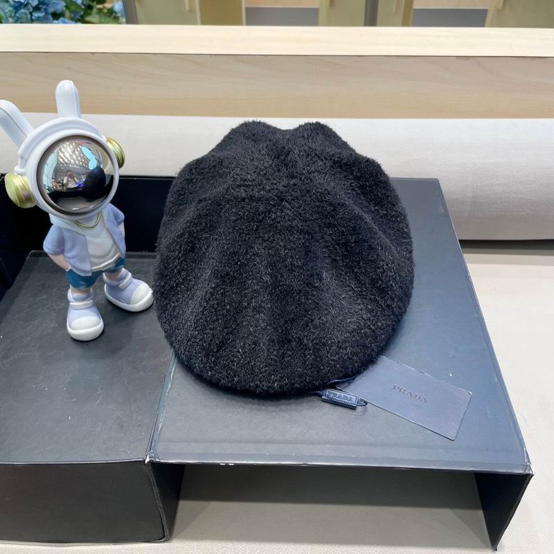 Prada Beret (43)