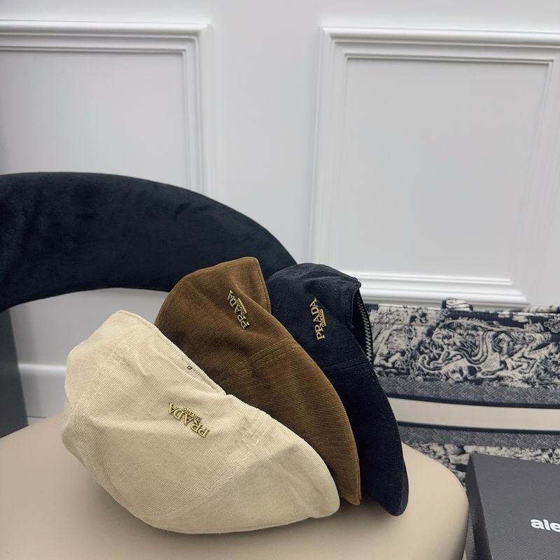 Prada Beret (499)