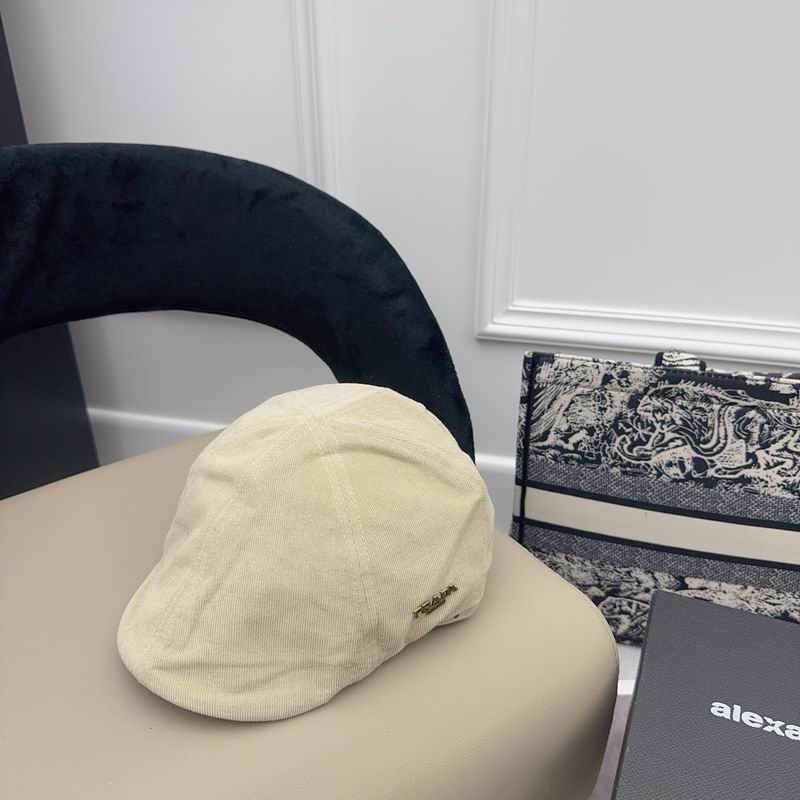 Prada Beret (504)