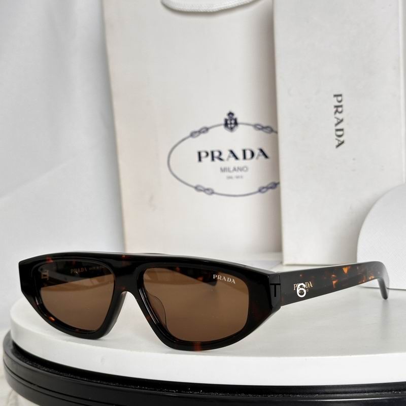 Prada C02S 56 14-140 e05
