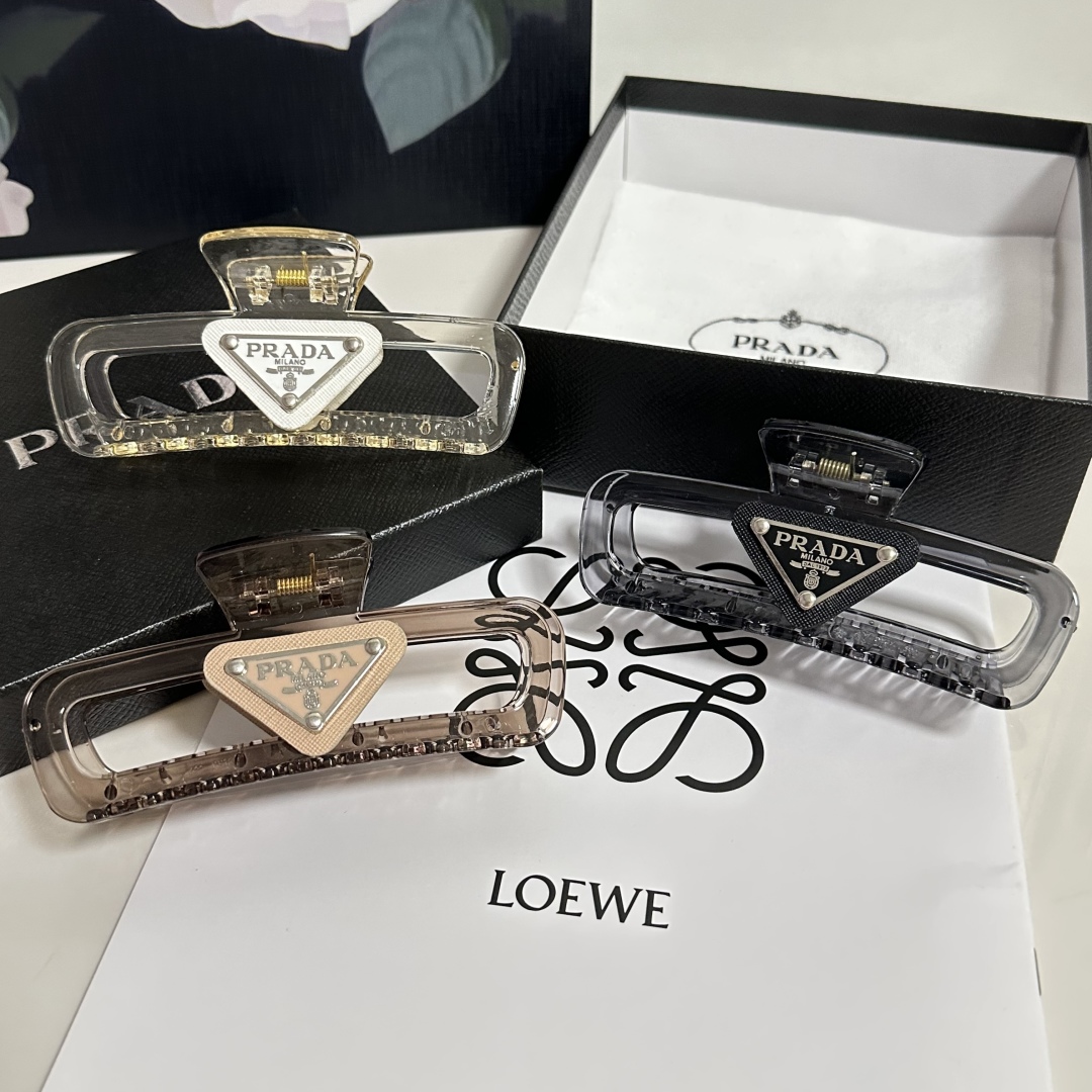 Prada Hair Grab Clip (17)