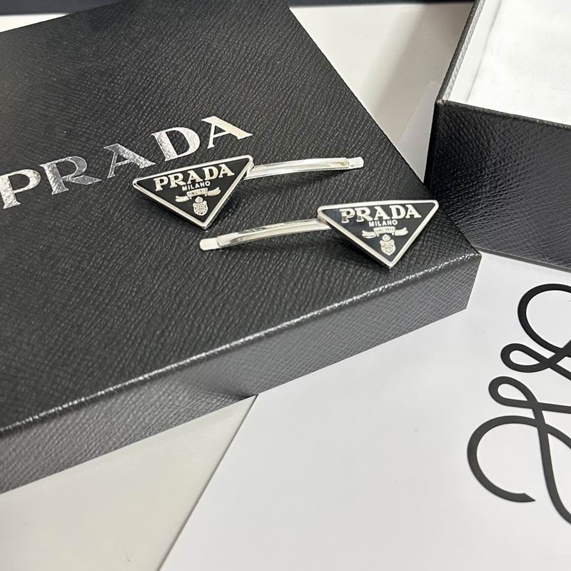 Prada Hairpin (3)