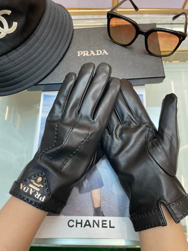 Prada Man Gloves hm (106)