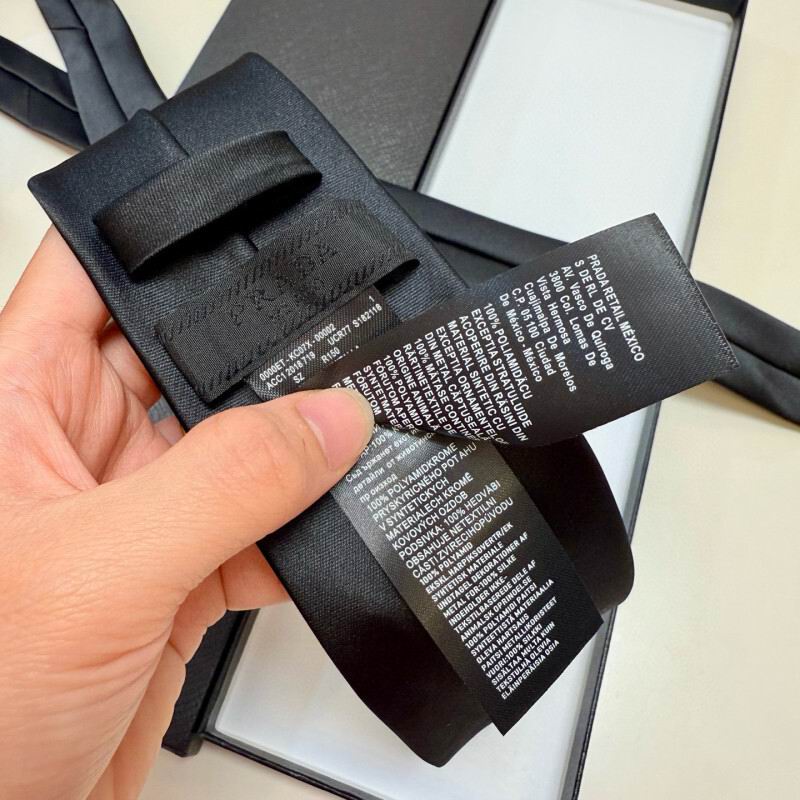 Prada Tie hm (17)