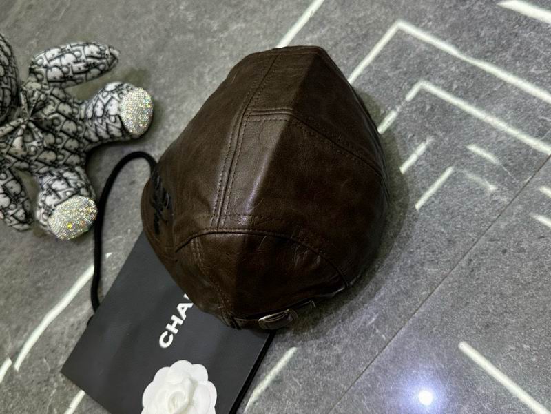 Prada beret dx (280)