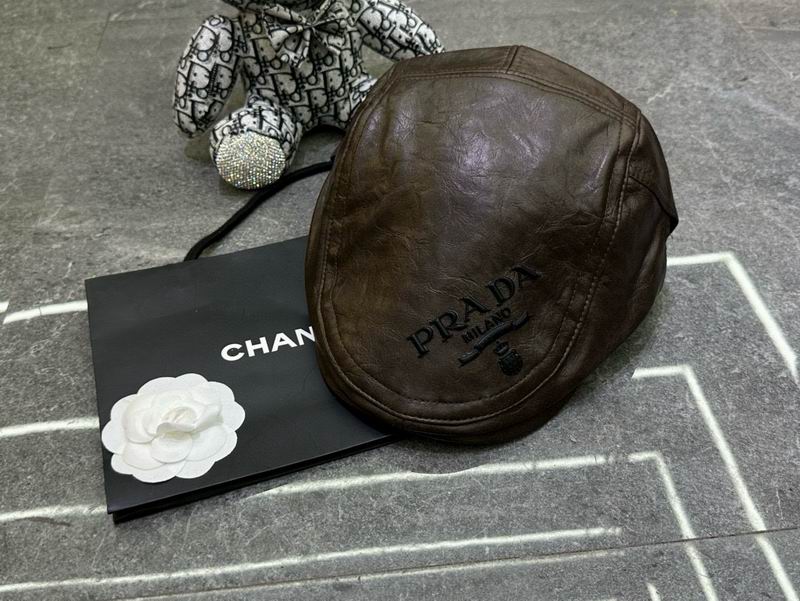 Prada beret dx (282)