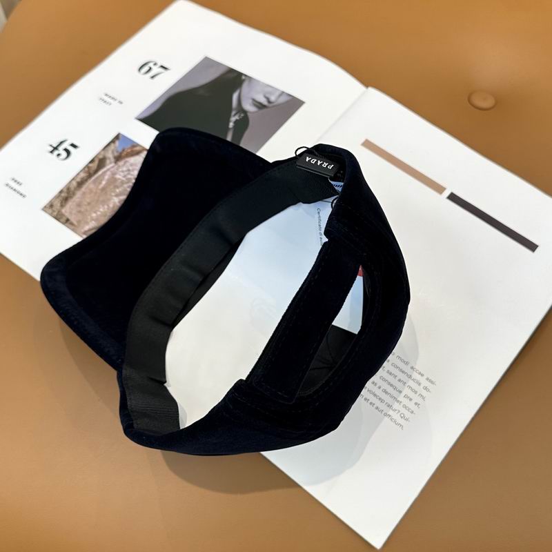 Prada cap dx (483)