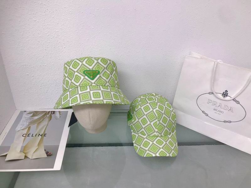 Prada hat (314)