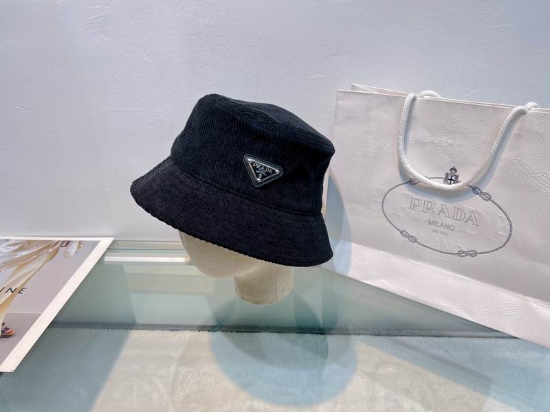 Prada hat (334)